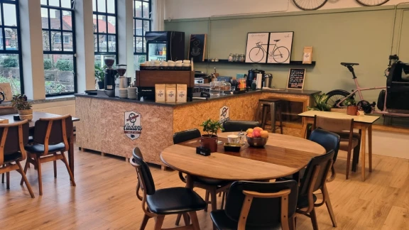 Afbeelding van de werkplek 'Cafe Cadans'.