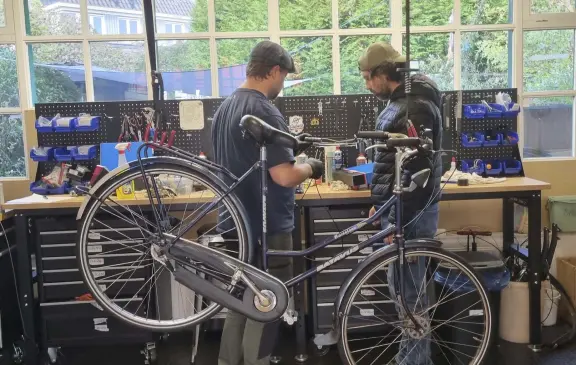 Afbeelding van de werkplek 'Cadans - Fietswerkplaats'.